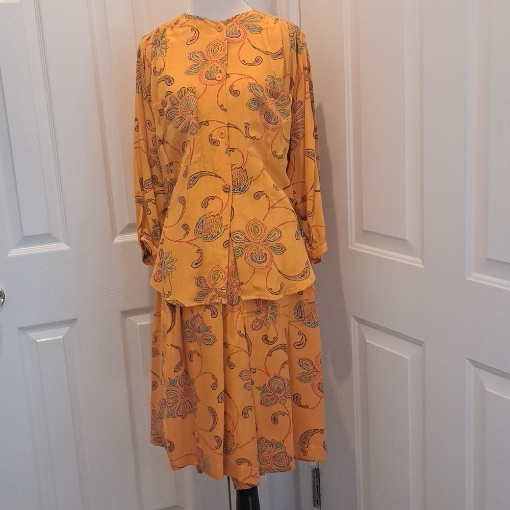 Vintage ELLEN TRACY BY Linda Allard  2 Piece Coulotte Set Silk XS OR SM